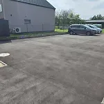 Golden Oasis Free Private Parking *