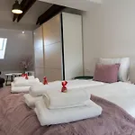 Golden Oasis Free Private Parking דירה *