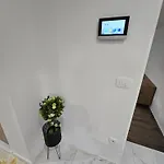 Golden Oasis Free Private Parking 公寓 卢布尔雅那