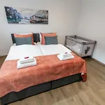 Golden Oasis Free Private Parking 公寓 卢布尔雅那
