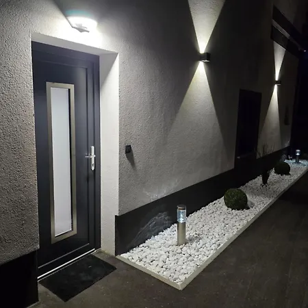 Golden Oasis Free Private Parking Apartamento