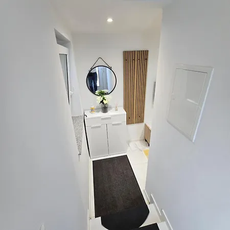 Apartment Golden Oasis Free Private Parking