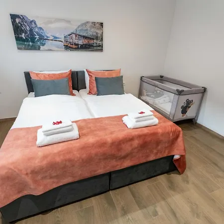 Golden Oasis Free Private Parking Apartmán Lublaň