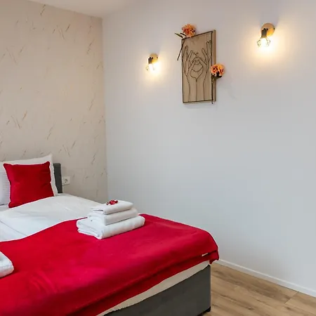 Apartment Golden Oasis Free Private Parking