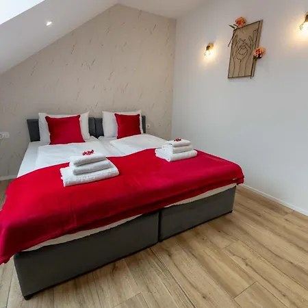 Golden Oasis Free Private Parking Apartmán *