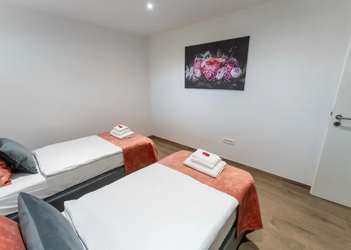 Apartmán Golden Oasis Free Private Parking