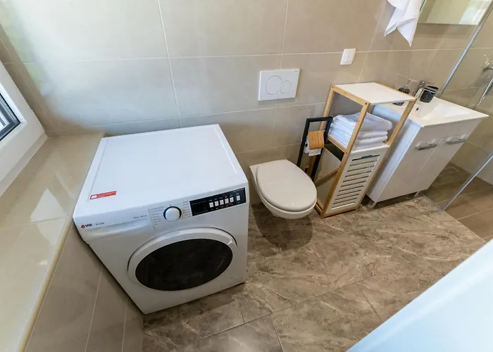 Golden Oasis Free Private Parking Apartmán *