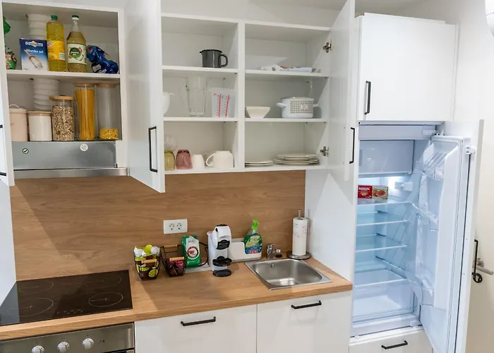 Golden Oasis Free Private Parking Apartmán