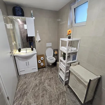 Golden Oasis Free Private Parking Appartement *