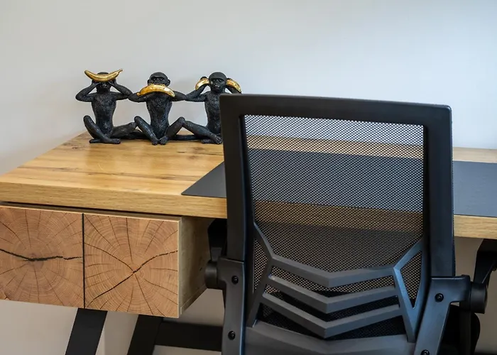 Golden Oasis Free Private Parking 卢布尔雅那