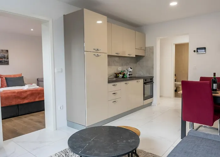 Golden Oasis Free Private Parking * 卢布尔雅那