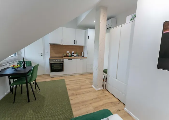 Golden Oasis Free Private Parking * 卢布尔雅那