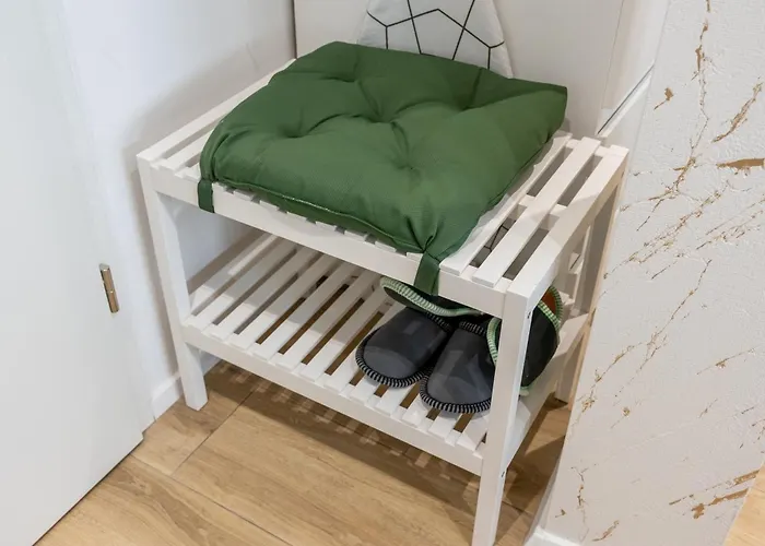 Golden Oasis Free Private Parking